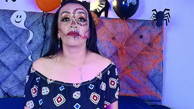 Shantey Laurent online show from November 2025 03:03:02 PM