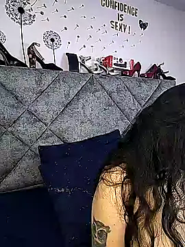 Shantey Laurent online show from April 2026 04:56:02 PM