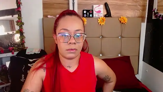 MIA  SPENCER online show from October 2025 06:10:01 PM