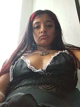 carolinerue online show from May 2026 10:47:01 PM