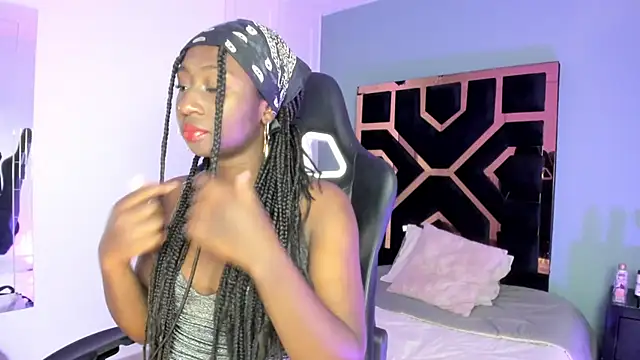 Madison Monroe  online show from September 2025 11:23:02 AM