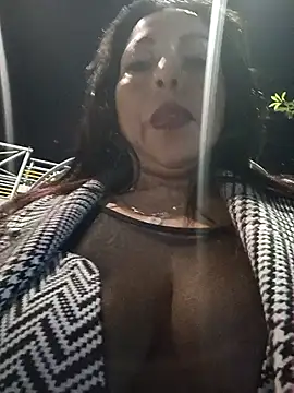 Snapshot of Misshot_01 chatting on October 2025 05:06:01 AM Misshot 01 online show from October 2025 05:06:01 AM