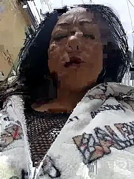 Snapshot of Misshot_01 chatting on October 2025 06:43:01 PM Misshot 01 online show from October 2025 06:43:01 PM