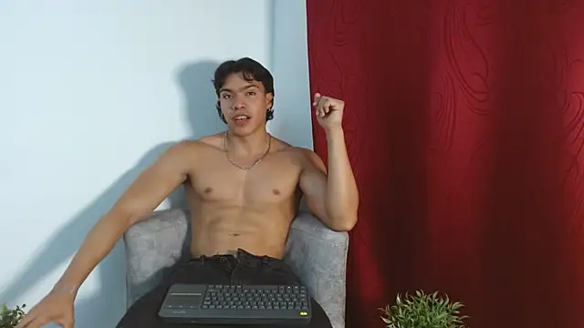 Snapshot of adriel_escalante chatting on September 2025 01:27:02 AM adriel escalante online show from September 2025 01:27:02 AM