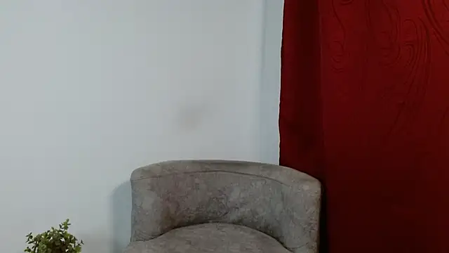 Snapshot of adriel_escalante chatting on September 2025 02:25:01 AM adriel escalante online show from September 2025 02:25:01 AM