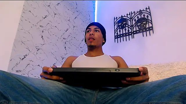 Snapshot of lorian_vikel chatting on October 2025 10:21:02 PM lorian vikel online show from October 2025 10:21:02 PM