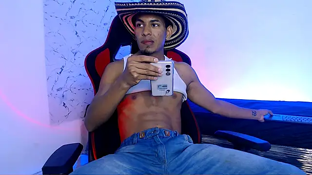 Snapshot of lorian_vikel chatting on November 2025 09:17:02 PM lorian vikel online show from November 2025 09:17:02 PM