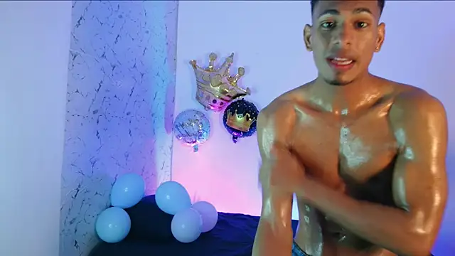 lorian vikel online show from November 2025 08:58:02 PM