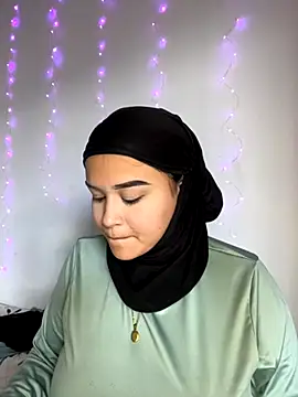 Snapshot of rhizanthella_ chatting on September 2025 07:28:02 PM rhizanthella online show from September 2025 07:28:02 PM