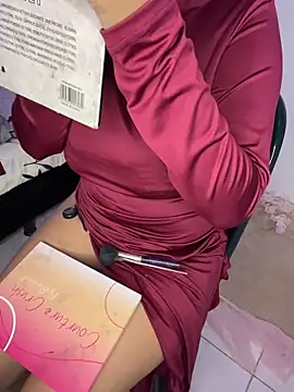 Snapshot of rhizanthella_ chatting on October 2025 02:15:01 PM rhizanthella online show from October 2025 02:15:01 PM