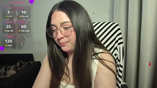 Snapshot of valentinauwu chatting on November 2025 02:47:02 AM valentinauwu online show from November 2025 02:47:02 AM