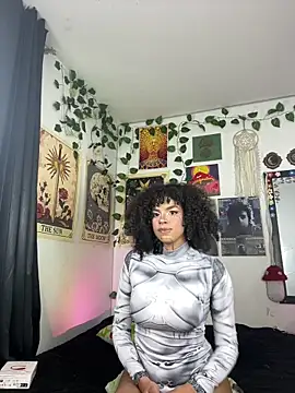 Raven luv online show from November 2025 01:05:02 AM