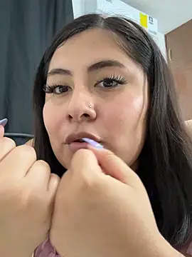 Edalyn29 online show from March 2026 09:46:01 AM