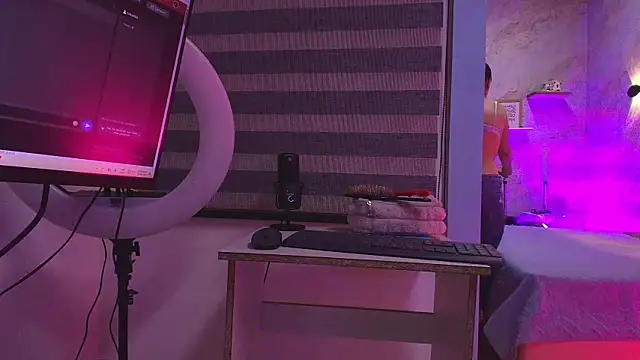 abbyrouss  online show from October 2025 03:05:01 AM