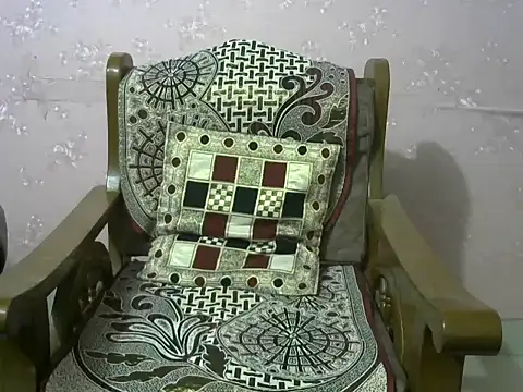 Snapshot of Famit025 chatting on September 2025 06:57:01 PM Famit025 online show from September 2025 06:57:01 PM