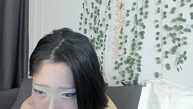 Snapshot of heexhia chatting on October 2025 02:01:02 AM heexhia online show from October 2025 02:01:02 AM