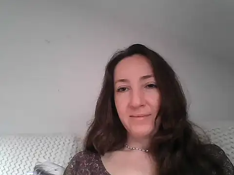 Valessya online show from May 2026 02:35:01 PM