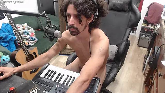 Stringin69 online show from August 2026 10:01:02 PM