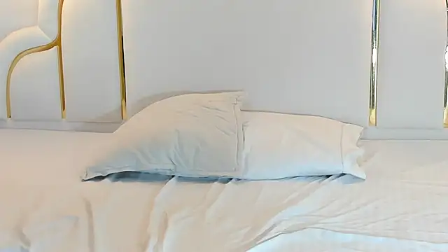 naughtyrose vc online show from April 2026 06:20:01 PM