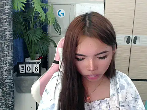 Snapshot of cutie_milker chatting on February 2026 09:45:01 AM cutie milker online show from February 2026 09:45:01 AM