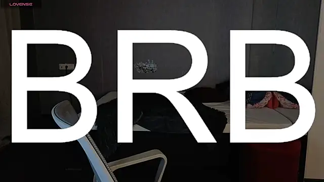 Snapshot of LouieEvans chatting on October 2025 03:30:01 PM LouieEvans online show from October 2025 03:30:01 PM