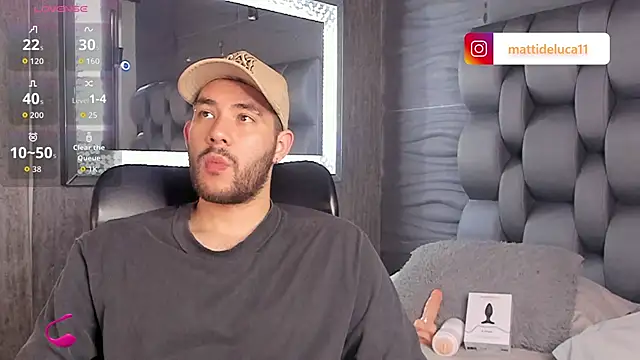 Snapshot of matti_de_lucaa chatting on November 2025 05:36:02 PM matti de lucaa online show from November 2025 05:36:02 PM