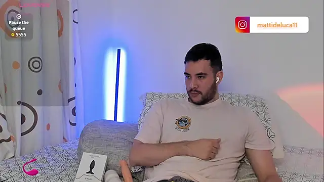 Snapshot of matti_de_lucaa chatting on November 2025 06:21:02 PM matti de lucaa online show from November 2025 06:21:02 PM