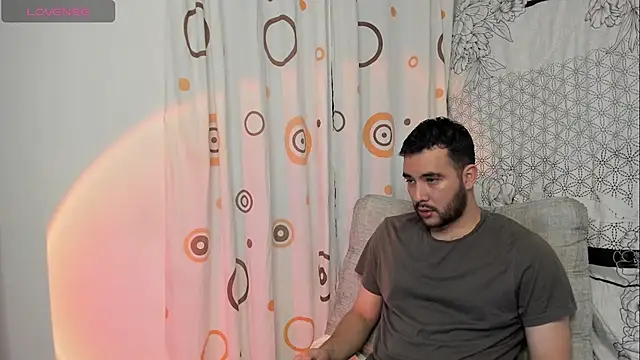 Snapshot of matti_de_lucaa chatting on December 2025 06:47:02 PM matti de lucaa online show from December 2025 06:47:02 PM