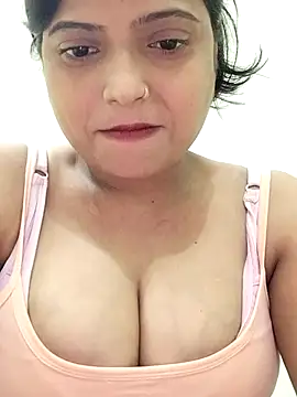 Hot-Pooja25 online show from September 2025 06:30:02 PM