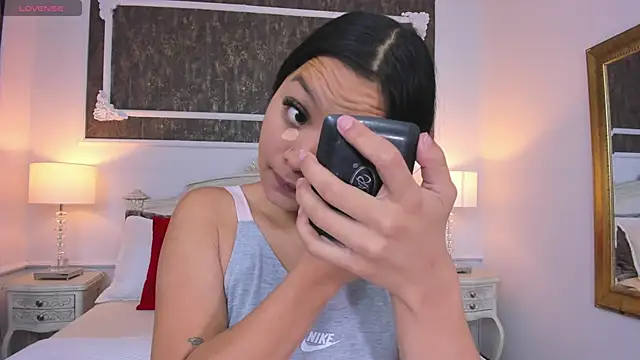 SharonBonet online show from October 2025 11:23:02 AM