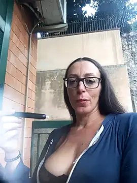 Astrid3 online show from October 2025 12:03:02 PM