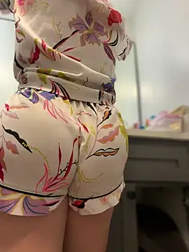 Snapshot of Gringo_XXX_Latina chatting on April 2026 04:52:02 PM Gringo XXX Latina online show from April 2026 04:52:02 PM