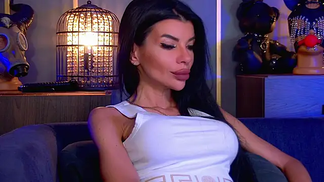 EleniaDevons online show from May 2026 11:49:01 AM
