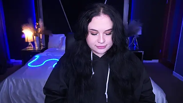 SerahMirabeli online show from October 2025 07:11:02 PM