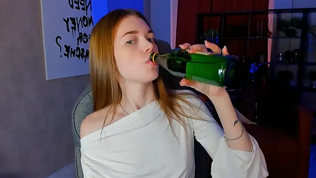 FlexyFox online show from October 2025 06:36:02 AM