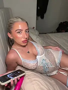 BlondeBetty online show from February 2026 05:55:01 PM