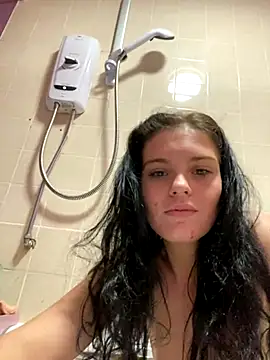 Camwithchlox online show from October 2025 06:51:02 PM