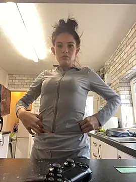 Camwithchlox online show from October 2025 02:30:02 PM