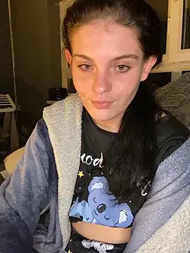 Camwithchlox online show from October 2025 11:48:01 PM