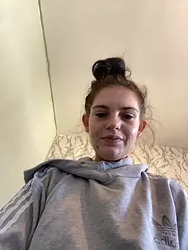 Camwithchlox online show from November 2025 11:56:02 AM