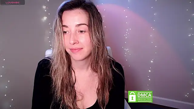 SuggestiveBehavior online show from November 2025 04:44:01 PM