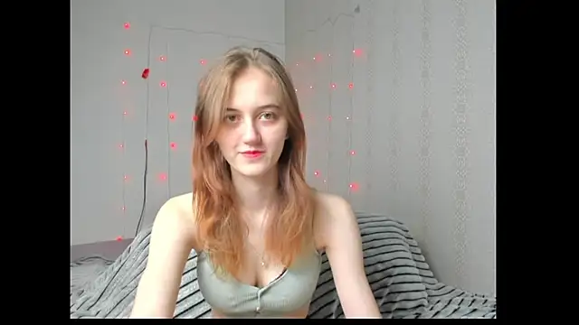 dreamy pollyyy online show from April 2026 04:12:02 PM