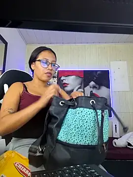 susan mooree online show from December 2025 07:43:01 PM