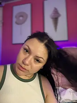 Snapshot of Megaan__More chatting on November 2025 02:17:02 AM Megaan More online show from November 2025 02:17:02 AM