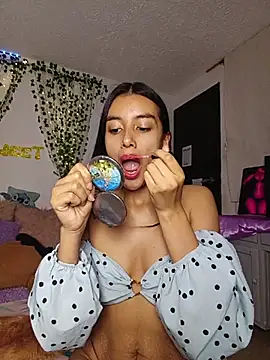 sweetdubros2 online show from May 2026 05:38:02 AM