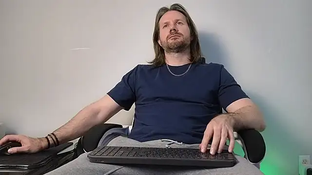 Snapshot of AlbinoAdonis chatting on December 2025 08:16:02 PM AlbinoAdonis online show from December 2025 08:16:02 PM