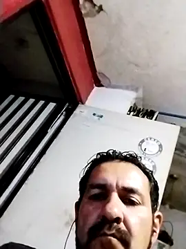 Snapshot of Deyvid184 chatting on February 2026 09:35:02 AM Deyvid184 online show from February 2026 09:35:02 AM