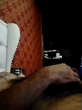 Snapshot of Deyvid184 chatting on March 2026 05:57:02 AM Deyvid184 online show from March 2026 05:57:02 AM