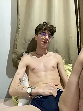 Snapshot of HeiRique chatting on October 2025 04:56:01 AM HeiRique online show from October 2025 04:56:01 AM