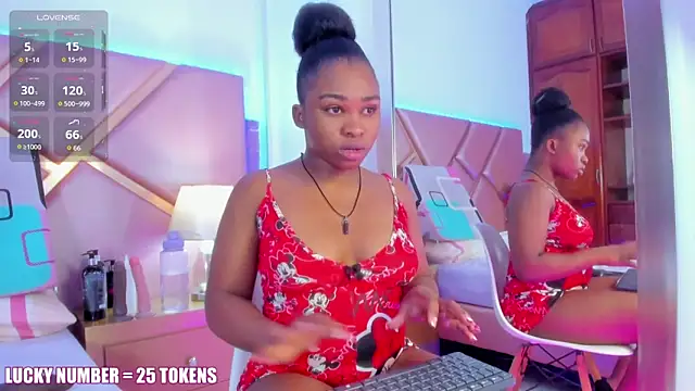 SophieSinclair online show from February 2026 01:37:01 AM